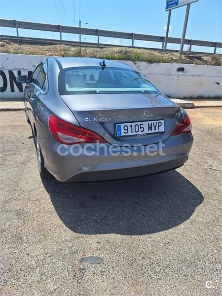 Usado Mercedes CLA200 136 CV (100 kW) 2015 Gris / plata Berlina