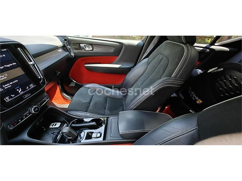 Usado Volvo XC40 R-Design 247 CV (181 kW) 2017 Blanco SUV