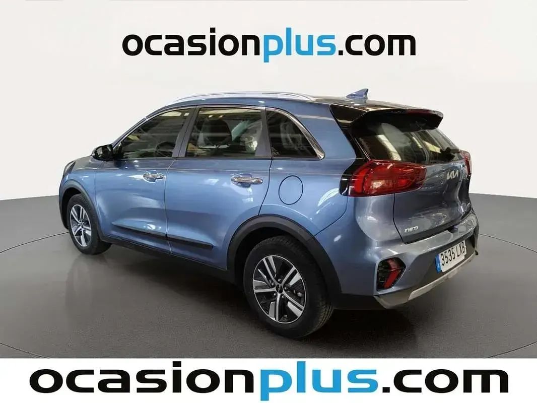 Usado Kia Niro 141 CV (103 kW) 2022 Gris SUV