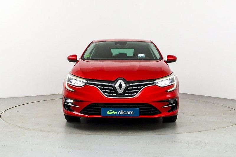 Usado Renault Mégane IV Zen 140 CV (102 kW) 2021 Rojo Berlina