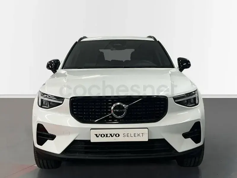 Nuevo Volvo XC40 Plus 163 CV (119 kW) 2026 Blanco SUV