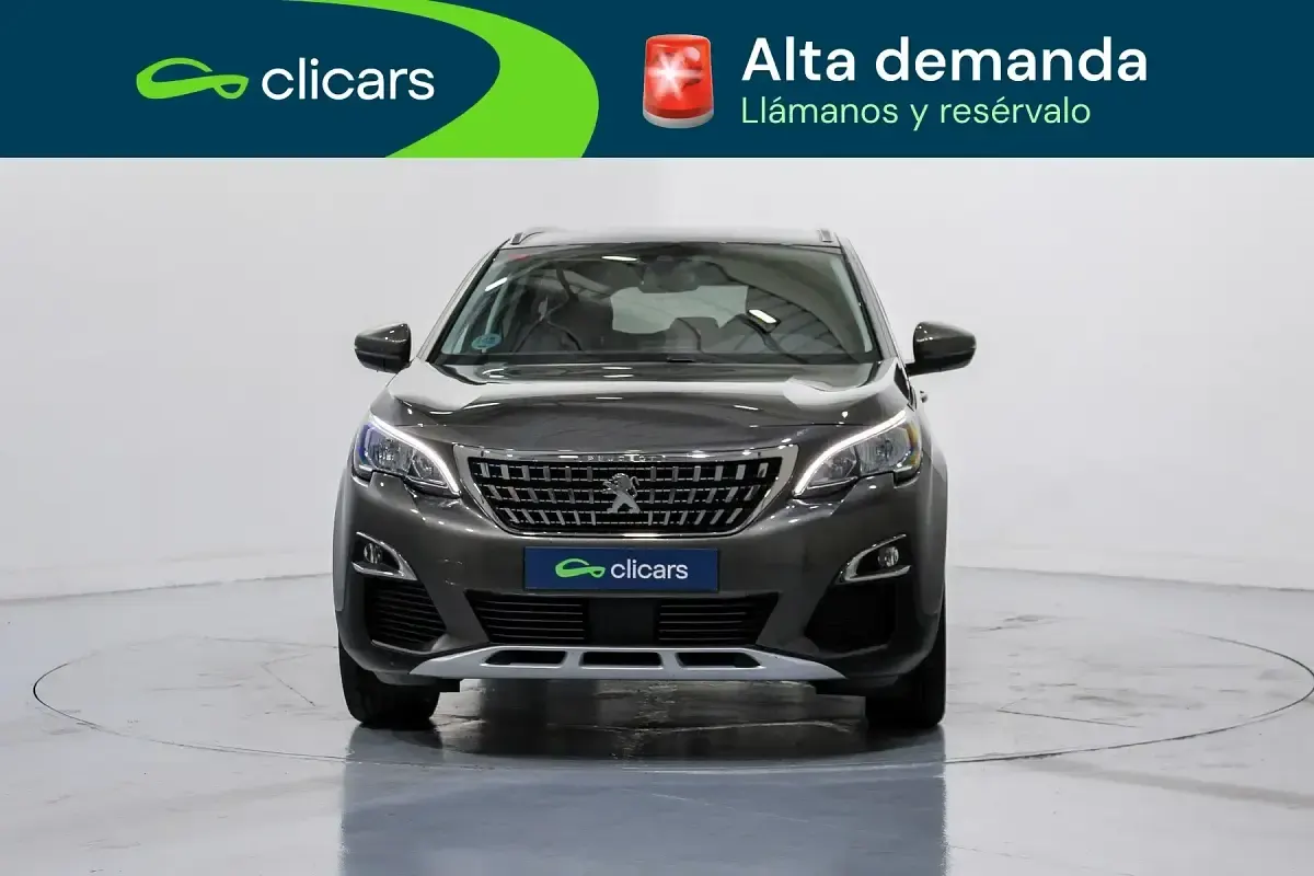 Usado Peugeot 5008 Allure 130 CV (95 kW) 2020 Gris SUV