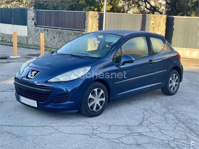 Usado Peugeot 207 90 CV (66 kW) 2010 Azul Berlina