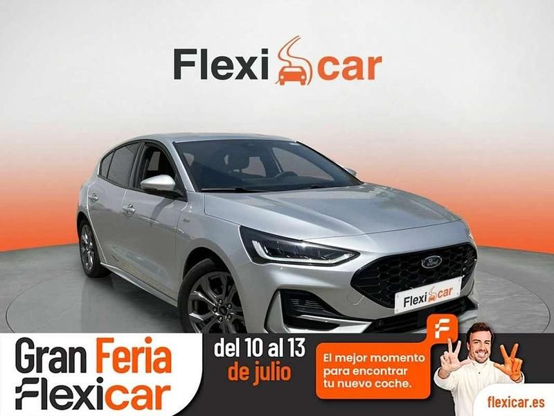 Gris Usado 2022 Ford Focus ST-Line Berlina | 17.090 € (Buen precio) - Imagen 1/4