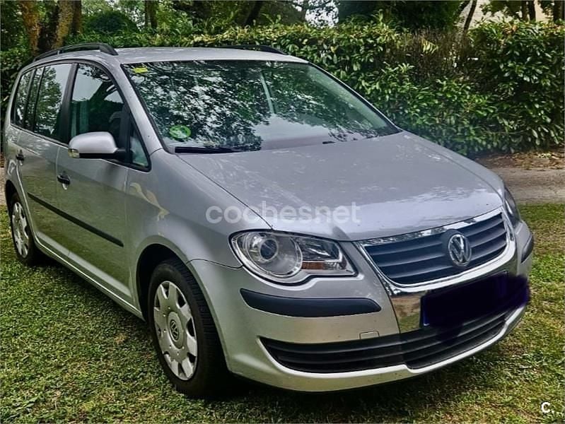 Gris / plata Usado 2009 VW Touran Advance Monovolumen | 7200 € (Precio justo) - Imagen 1/4