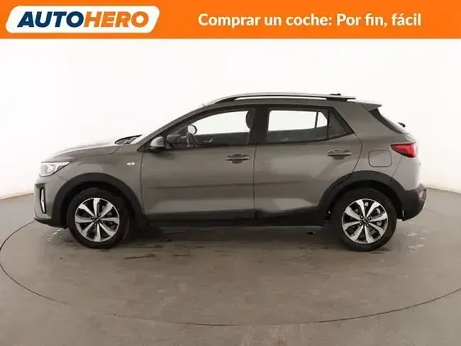 Usado Kia Stonic 84 CV (61 kW) 2021 Gris SUV