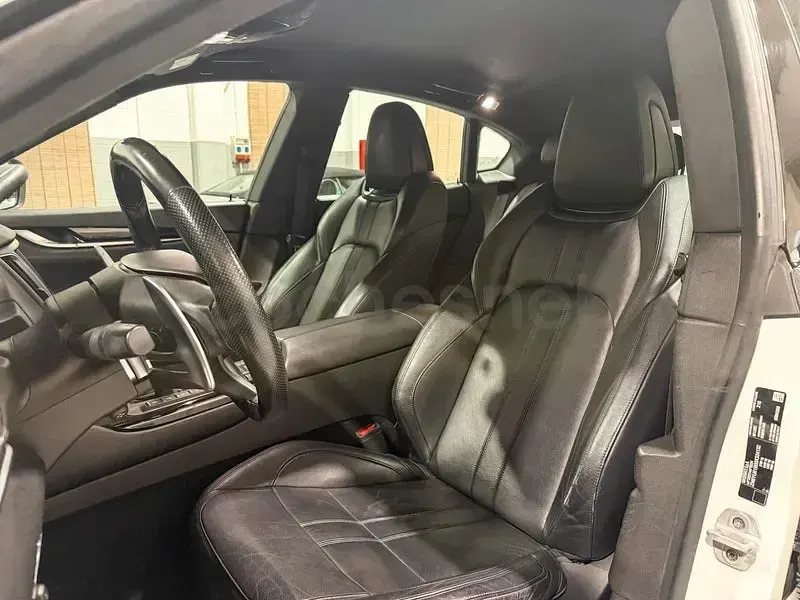 Usado Maserati Levante 430 CV (316 kW) 2018 Blanco SUV