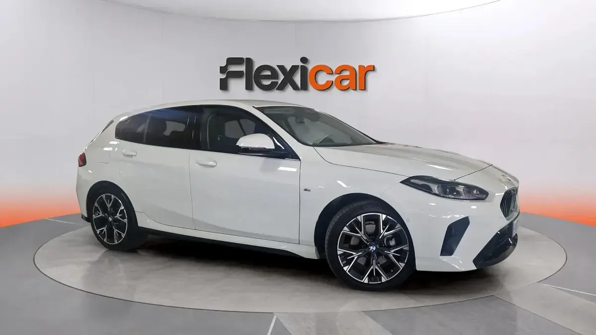 Usado BMW 120 163 CV (119 kW) 2025 Blanco Utilitario