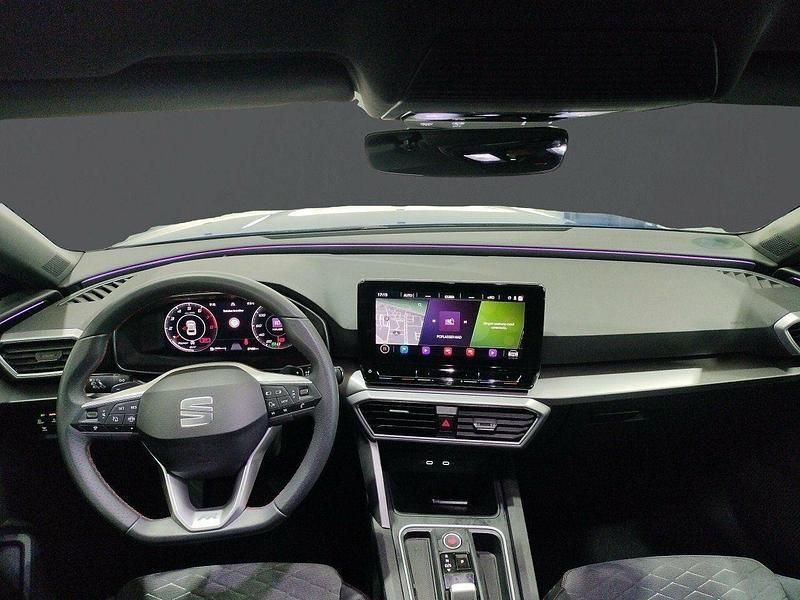 Usado Seat Leon FR 110 CV (80 kW) 2024 Azul Utilitario