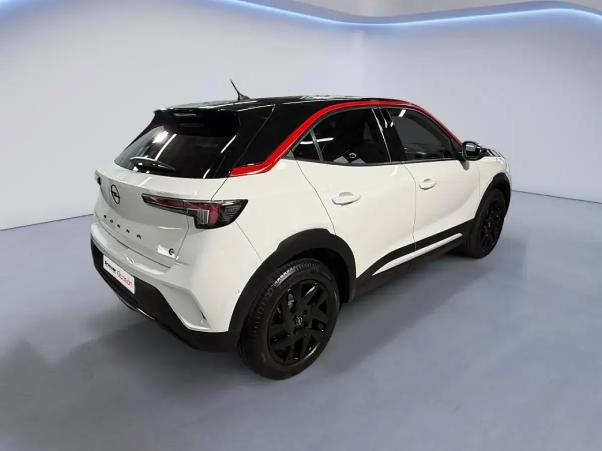 Usado Opel Mokka-e GS Line 100 kW (136 CV) 2022 Blanco SUV