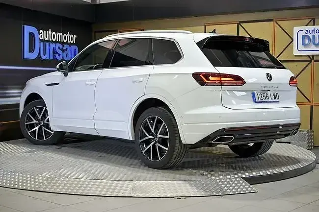 Usado VW Touareg 286 CV (210 kW) 2022 Blanco SUV