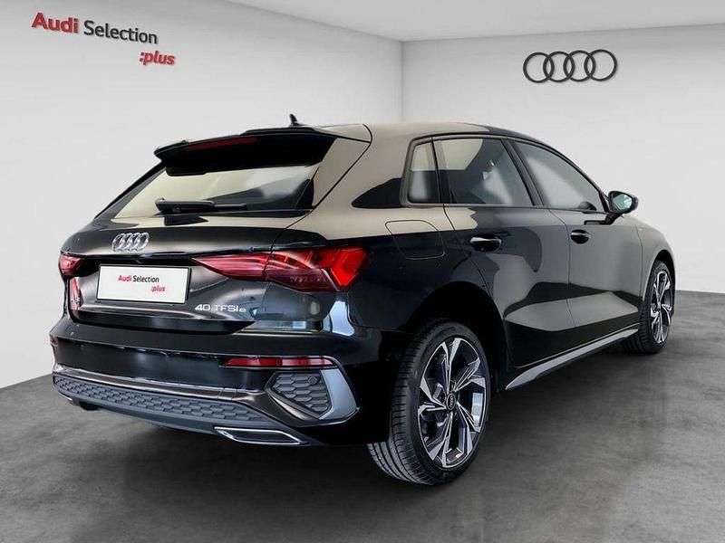 Usado Audi A3 204 CV (150 kW) 2024 Negro Berlina