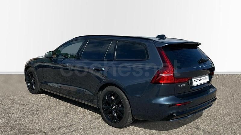 Usado Volvo V60 Plus 197 CV (144 kW) 2025 Azul Familiar