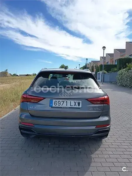 Usado Audi Q3 S-Line 245 CV (180 kW) 2022 Gris / plata SUV