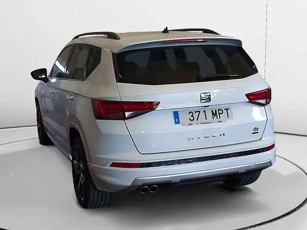 Usado Seat Ateca 4Drive 190 CV (139 kW) 2019 Blanco SUV