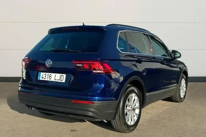 Usado VW Tiguan Advance 150 CV (110 kW) 2020 Azul SUV