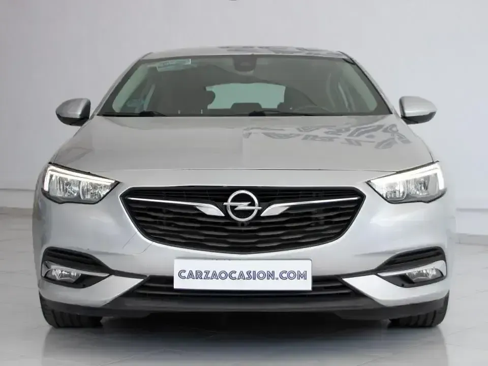 Usado Opel Insignia Selective 140 CV (102 kW) 2018 Gris Berlina