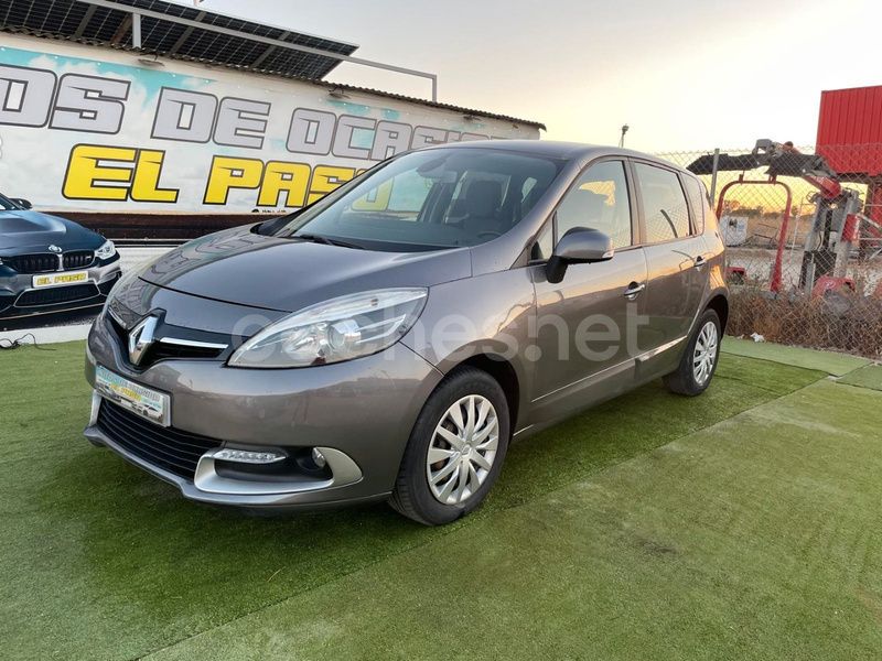 Usado Renault Scénic III Bose Edition 110 CV (80 kW) 2014 Gris / plata Monovolumen