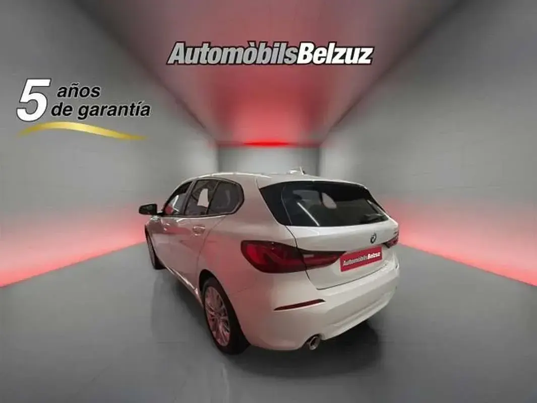 Usado BMW 118 140 CV (102 kW) 2022 Blanco Utilitario