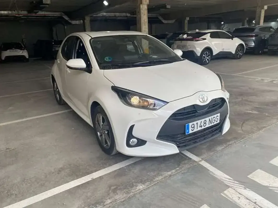 Usado Toyota C-HR Advance 140 CV (102 kW) 2025 Blanco SUV
