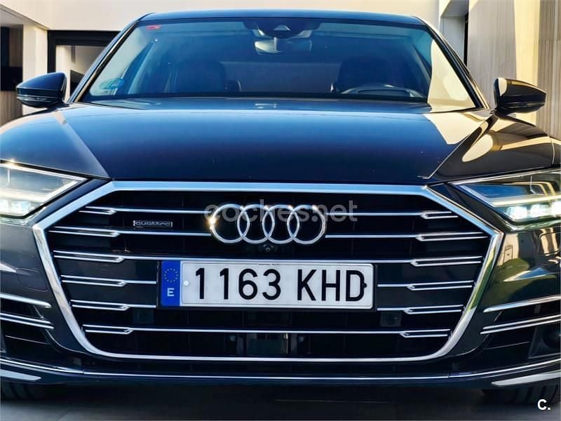 Usado Audi A8 286 CV (210 kW) 2018 Azul Berlina