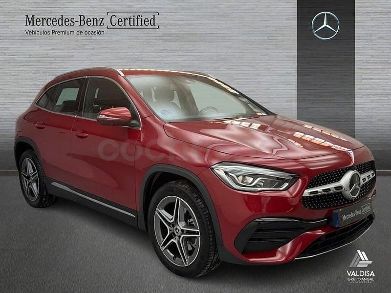 Usado Mercedes GLA250 AMG line 218 CV (160 kW) 2021 Manufaktur rojo patagonia SUV