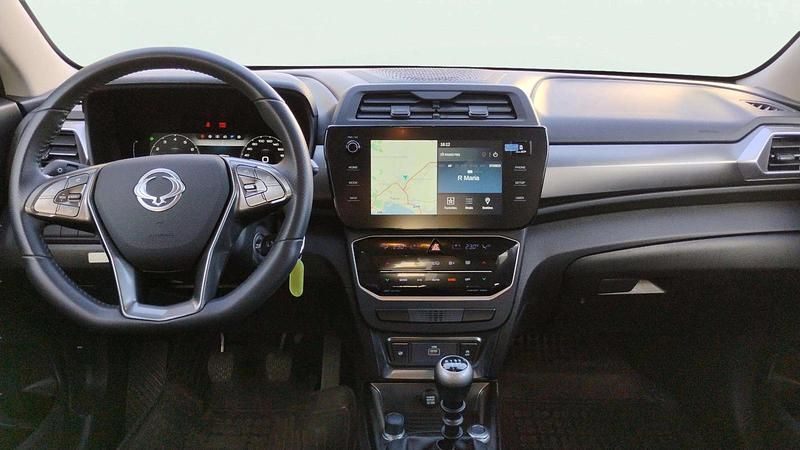 Usado Ssangyong (KGM) Tivoli 150 CV (110 kW) 2024 Azul SUV