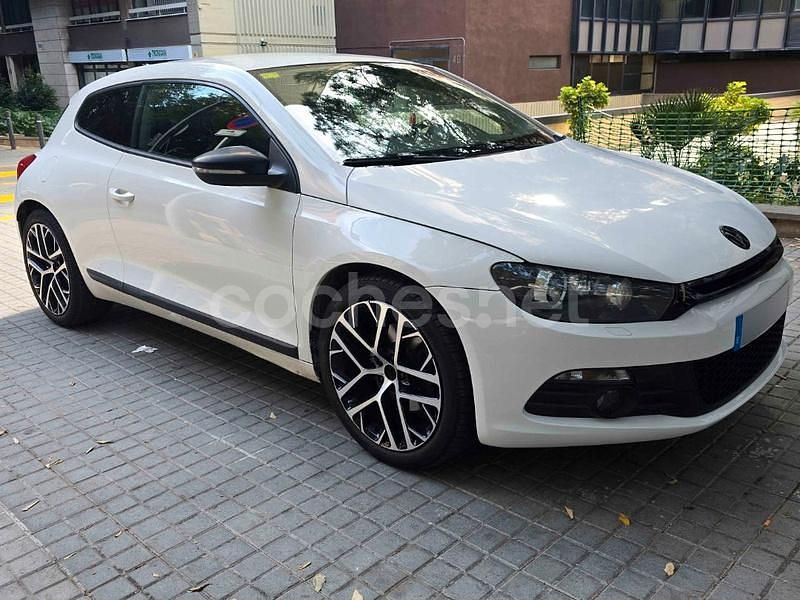 Blanco Usado 2009 VW Scirocco Coupe | 8750 € (Precio justo) - Imagen 1/4