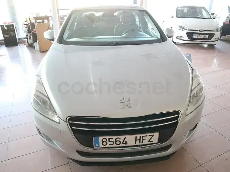 Usado Peugeot 508 Active 140 CV (102 kW) 2012 Gris / plata Berlina