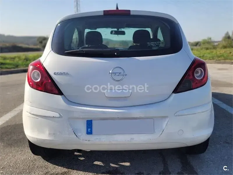 Usado Opel Corsa Enjoy 80 CV (58 kW) 2009 Blanco Utilitario