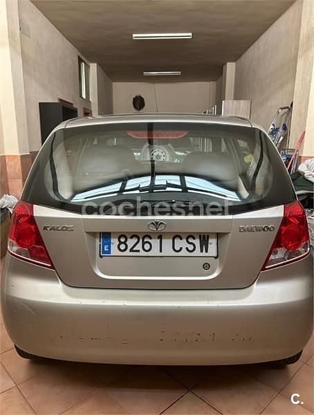 Usado Chevrolet Kalos SE 72 CV (52 kW) 2004 Gris / plata Berlina