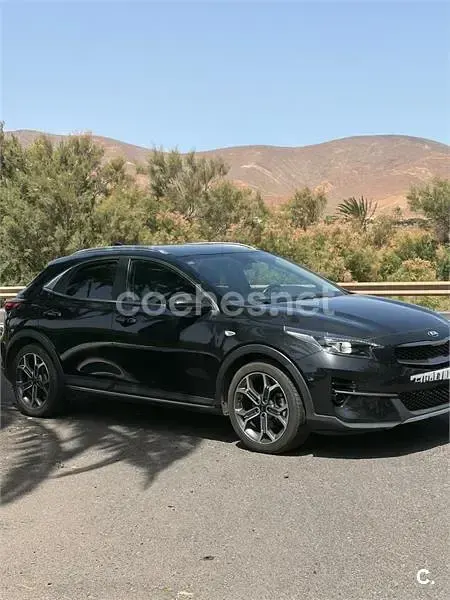 Usado Kia XCeed 120 CV (88 kW) 2021 Negro SUV