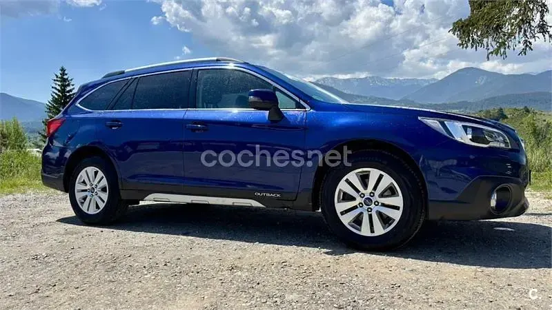 Usado Subaru Outback 175 CV (128 kW) 2016 Azul Familiar