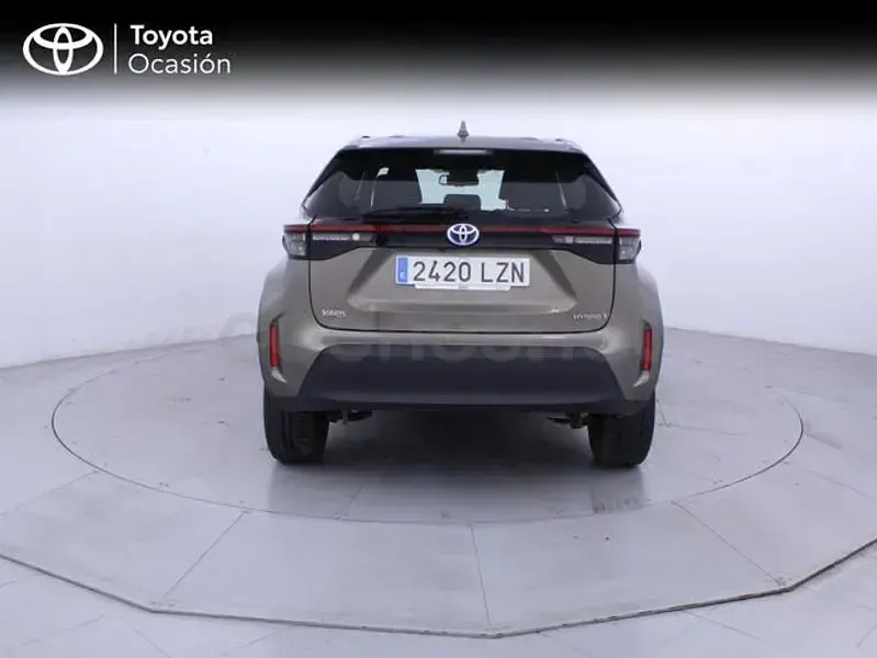 Usado Toyota Yaris Cross Active 116 CV (85 kW) 2022 Marrón SUV