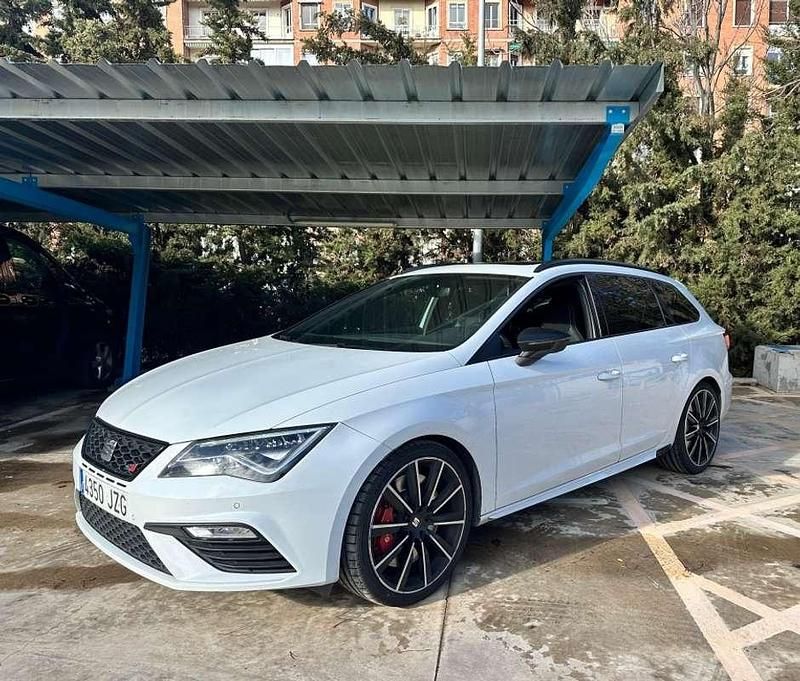 Usado Seat Leon ST CUPRA 300 CV (220 kW) 2017 Blanco Familiar