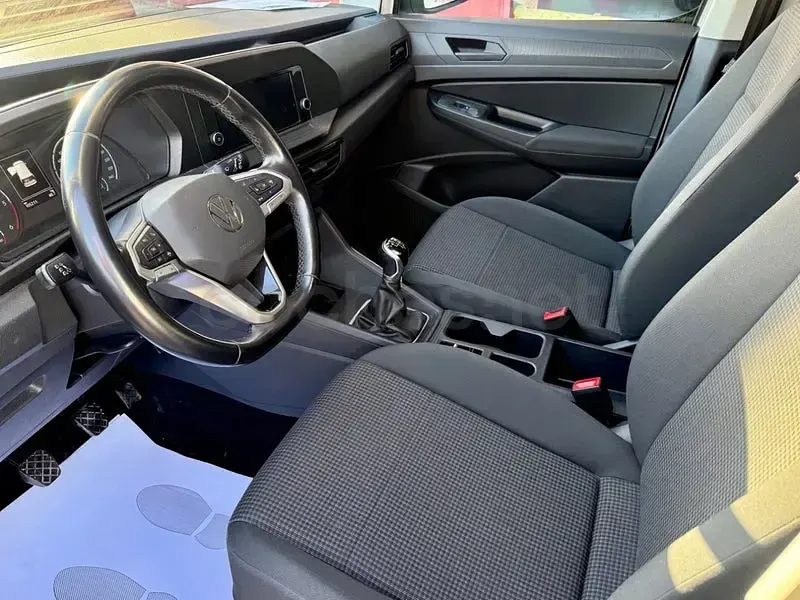 Usado VW Caddy 122 CV (89 kW) 2021 Blanco Monovolumen
