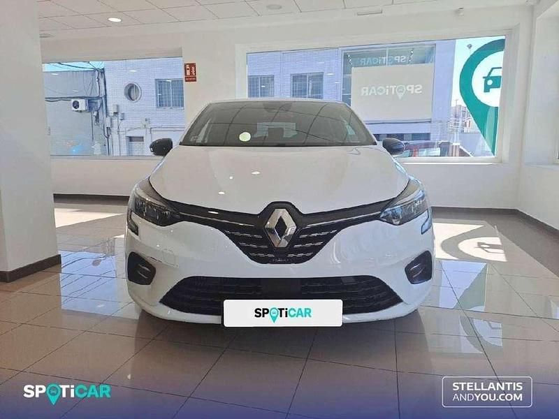 Używany Renault Clio V Techno 91 KM (66 kW) 2023 Biały Hatchback