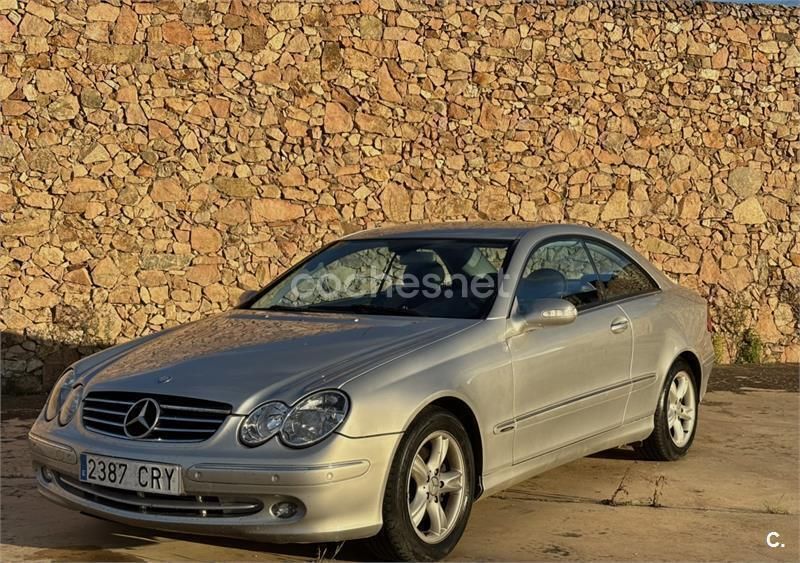 Gris / plata Usado 2004 Mercedes CLK270 Avantgarde Coupe | 5999 € (Precio justo) - Imagen 1/4