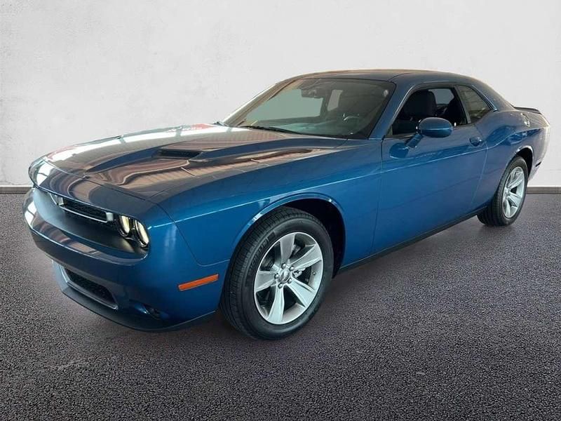 Azul Usado 2022 Dodge Challenger SXT Coupe | 45.990 € - Imagen 1/4