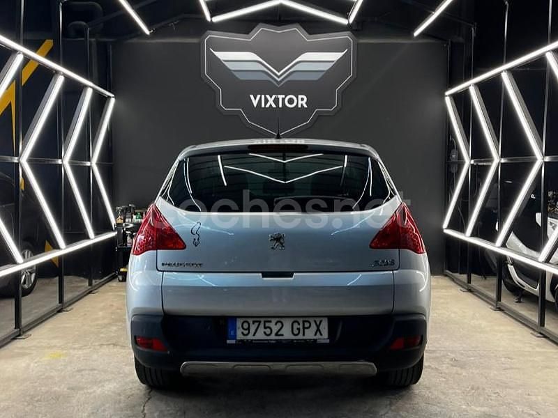 Usado Peugeot 3008 Sport 120 CV (88 kW) 2010 Gris / plata Berlina