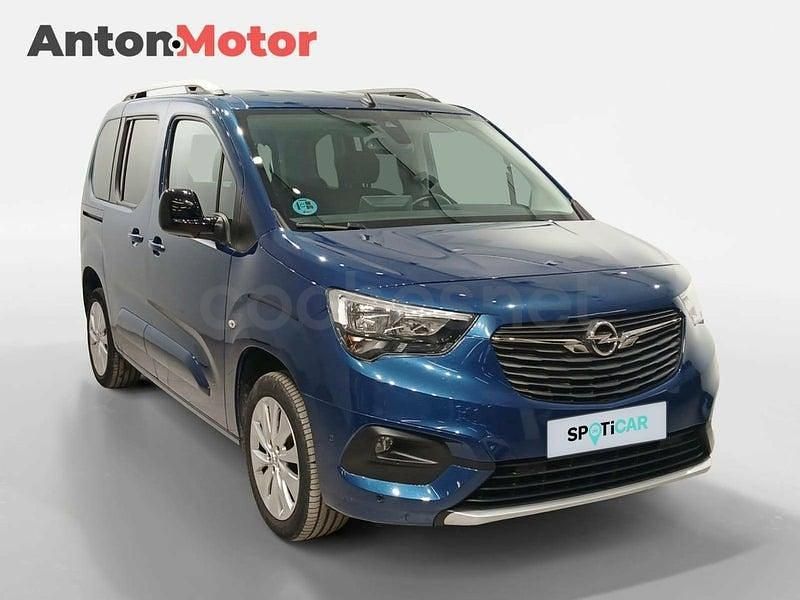 Usado Opel Combo Life Elegance 130 CV (95 kW) 2022 Azul Monovolumen