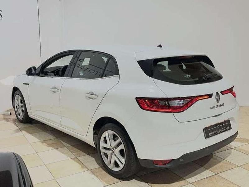 Usado Renault Mégane GrandTour Zen 116 CV (85 kW) 2019 Blanco Familiar