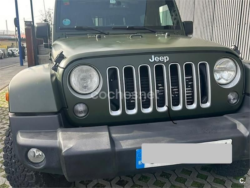 Usado Jeep Wrangler Sahara 200 CV (147 kW) 2018 Verde SUV