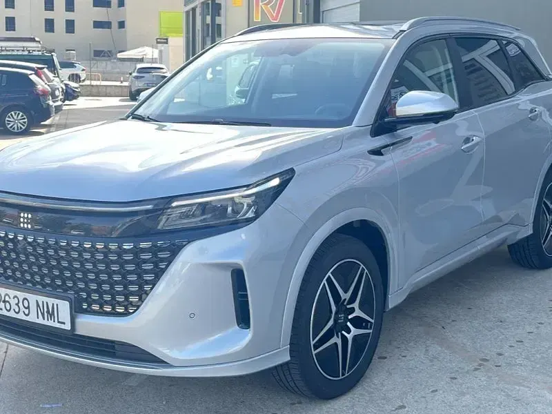 Nuevo DFSK E5 217 CV (159 kW) 2025 Gris / plata SUV