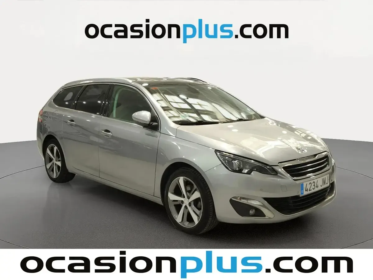 Usado Peugeot 308 Allure 131 CV (96 kW) 2016 Gris Monovolumen