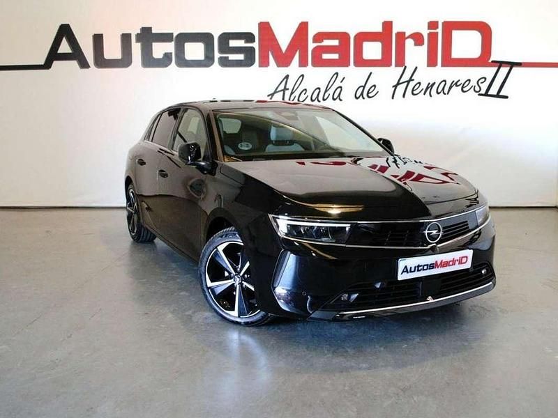 Negro Usado 2023 Opel Astra Berlina | 20.990 € (Precio justo) - Imagen 1/4