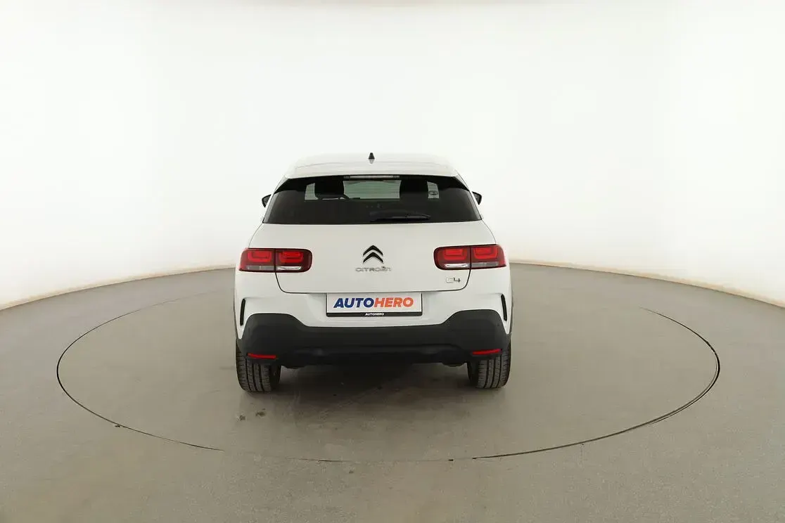 Usado Citroën C4 Feel 110 CV (80 kW) 2018 Blanco SUV