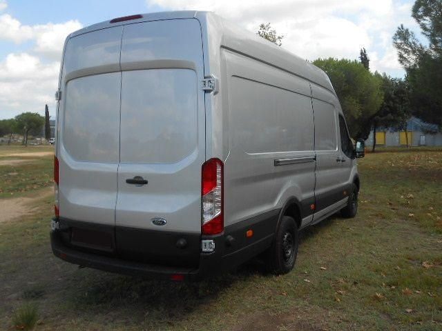 Usado Ford Transit Trend 130 CV (95 kW) 2019 Gris Van