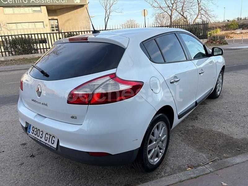 Usado Renault Mégane 85 CV (62 kW) 2010 Blanco Berlina