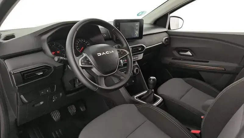 Usado Dacia Sandero Extreme 110 CV (80 kW) 2025 Verde Berlina
